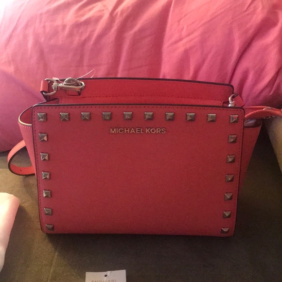 Michael Kors Gorgeous Bag - Picture 7 of 8